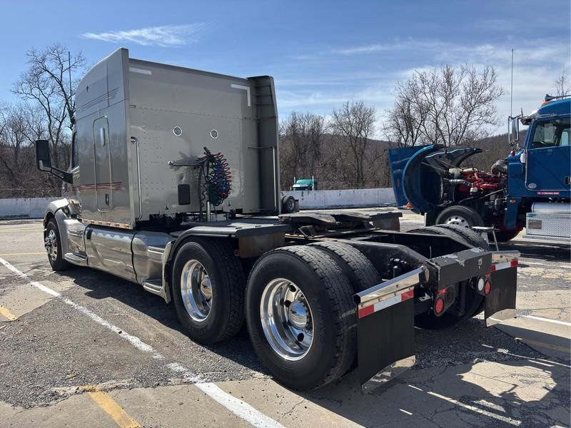 2016  PETERBILT  579  T/A SLEEPER