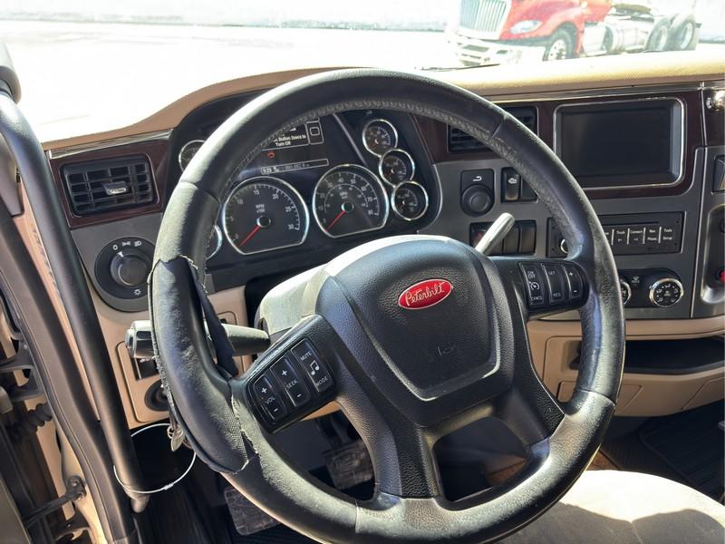 2016  PETERBILT  579  T/A SLEEPER