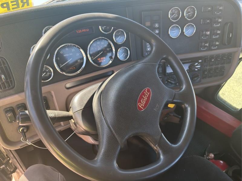 2019  PETERBILT  389  T/A DAYCAB