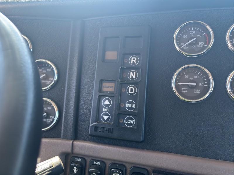 2019  PETERBILT  389  T/A DAYCAB