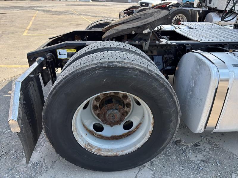 2017  MACK  CXU612  S/A DAYCAB