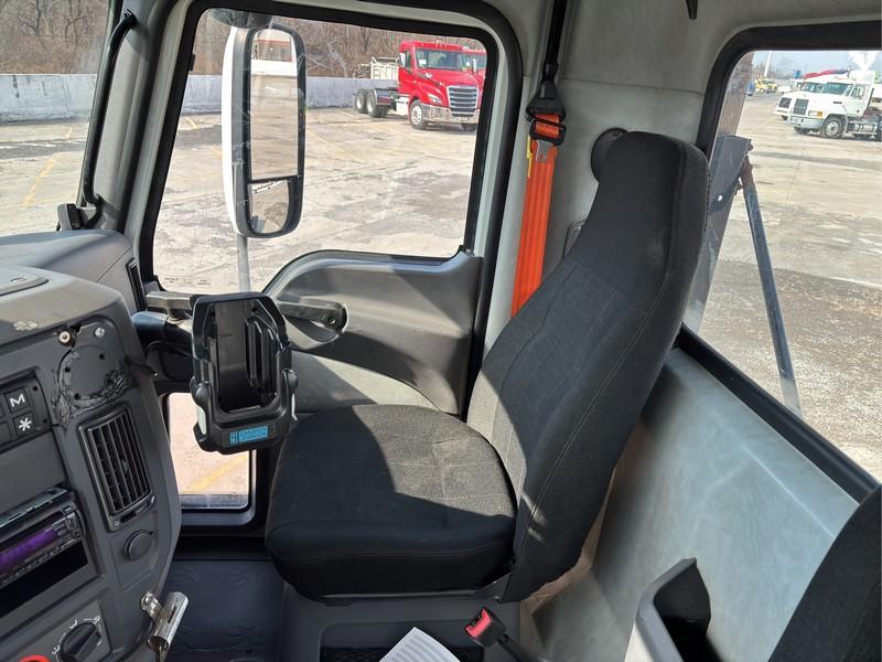 2017  MACK  CXU612  S/A DAYCAB