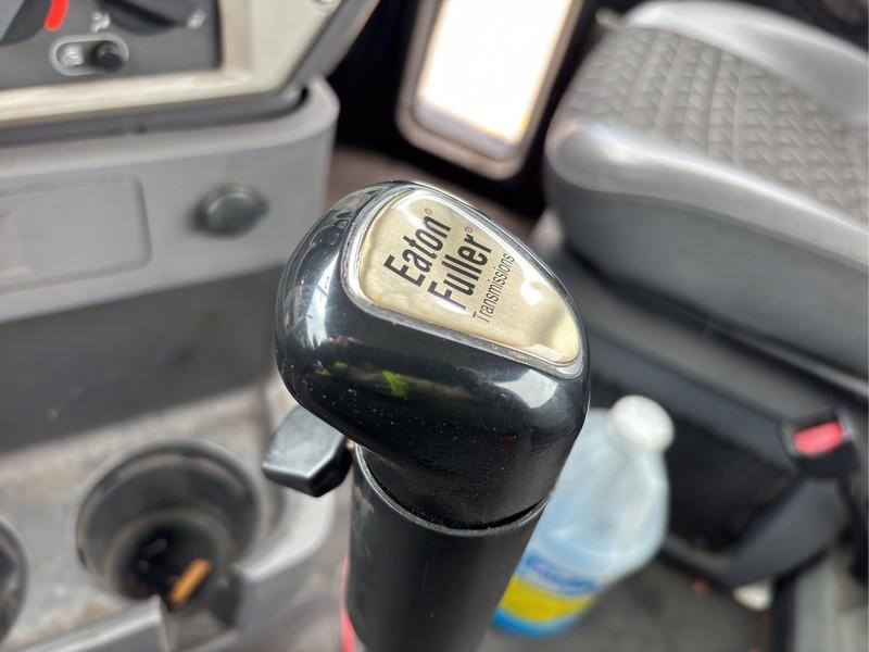 2013  MACK  CXU613  T/A DAYCAB