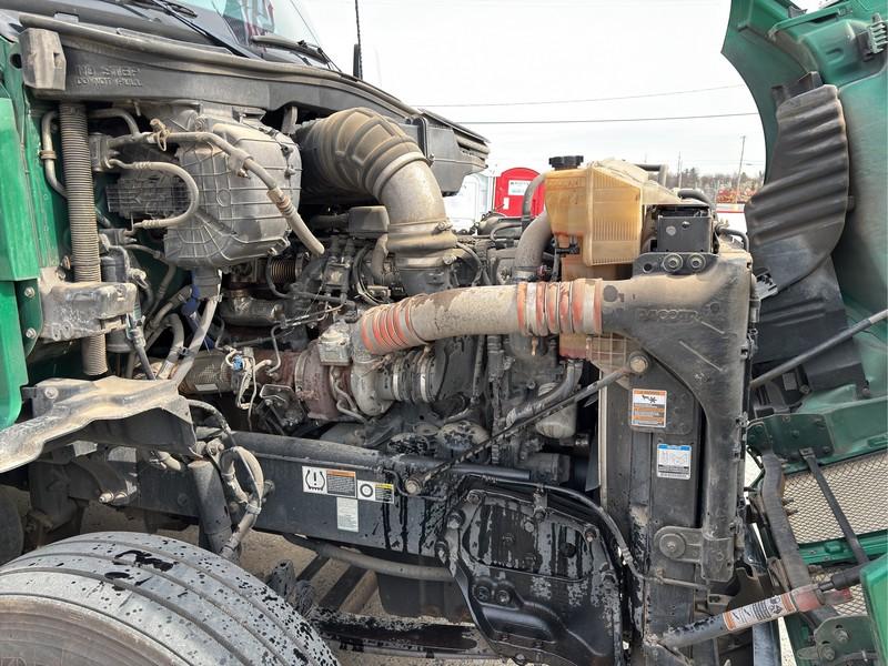 2018  KENWORTH  T680  T/A SLEEPER
