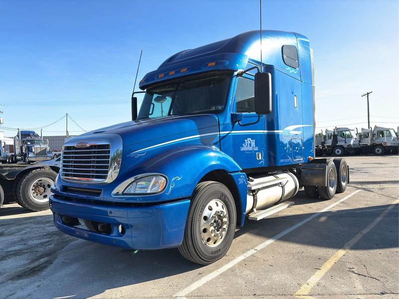 2016  FREIGHTLINER  COLUMBIA GLIDER  T/A SLEEPER