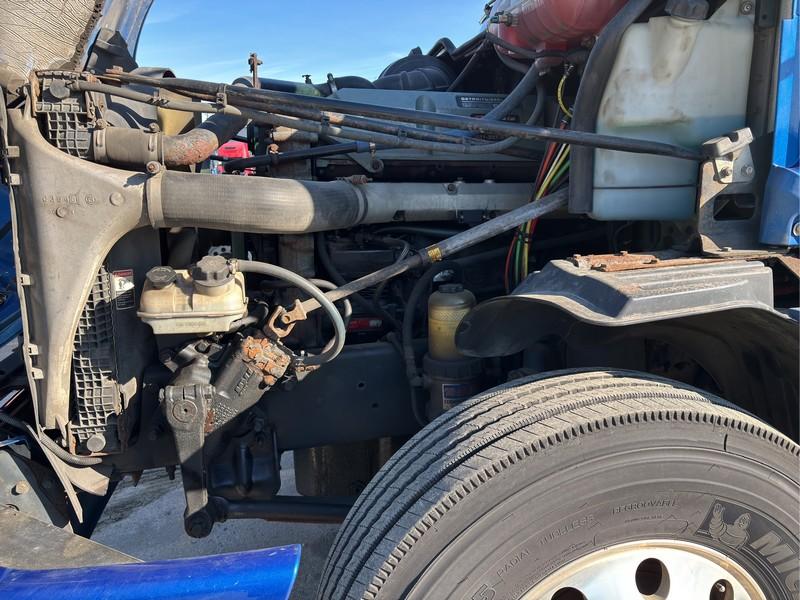 2016  FREIGHTLINER  COLUMBIA GLIDER  T/A SLEEPER