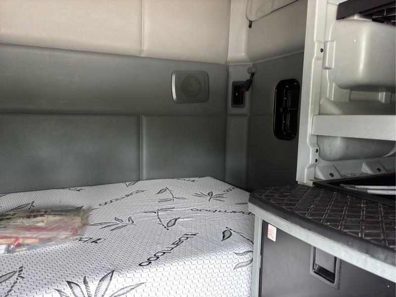 2016  KENWORTH   T680  T/A SLEEPER
