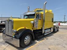 2004  KENWORTH  W900L  T/A SLEEPER