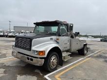 1999  INTERNATIONAL  4700  TOW TRUCK