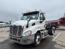 2014  FREIGHTLINER  CA113DC  S/A DAYCAB