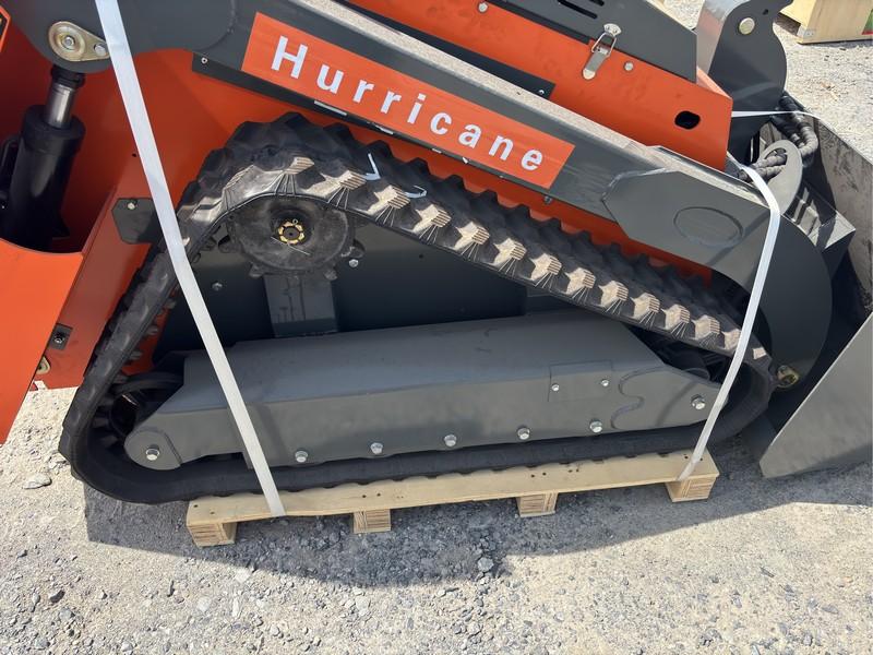 HURRICANE  HRC700  MINI COMPACT TRACK LOADER