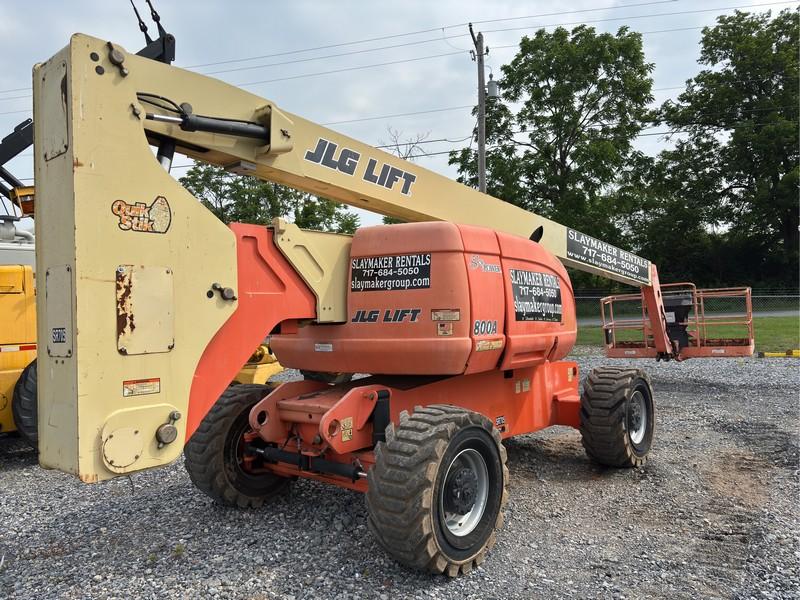 JLG  800A  MANLIFT