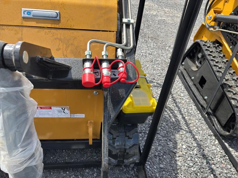 2024  AGT  MX-CRT23  MINI COMPACT TRACK LOADER