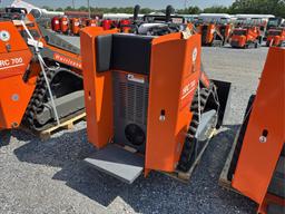 HURRICANE   HRC700  MINI COMPACT TRACK LOADER