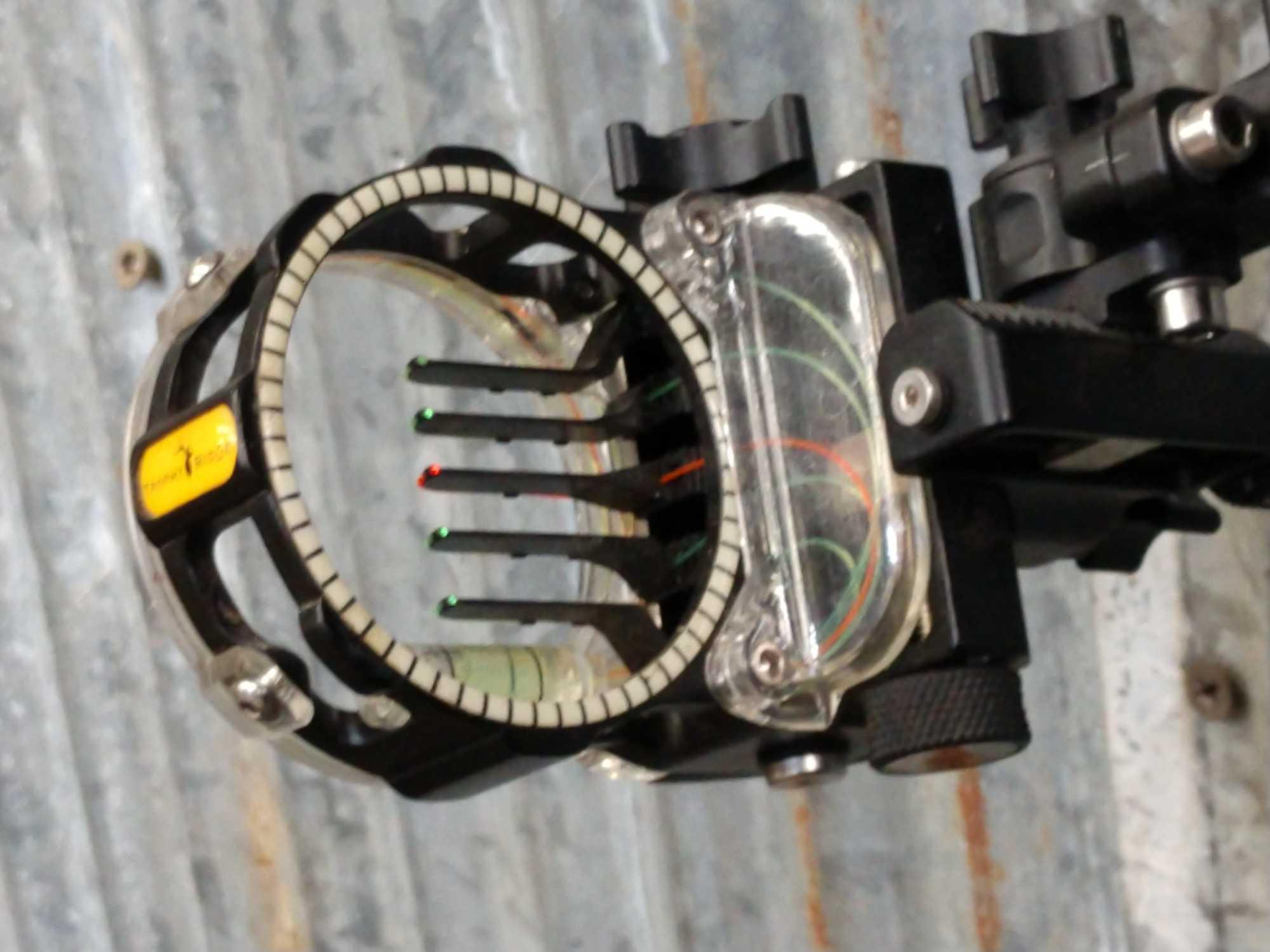 Mathews HeliM Compound Bow
