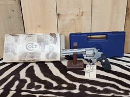 Colt Anaconda. 44 Mag Revolver