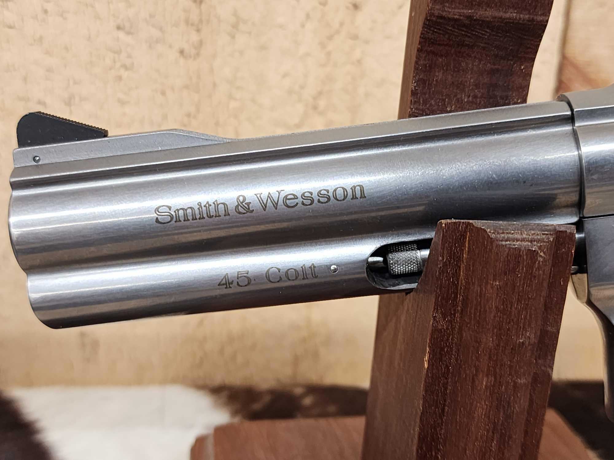 Smith & Wesson Model 625 Classic 45 Colt Revolver