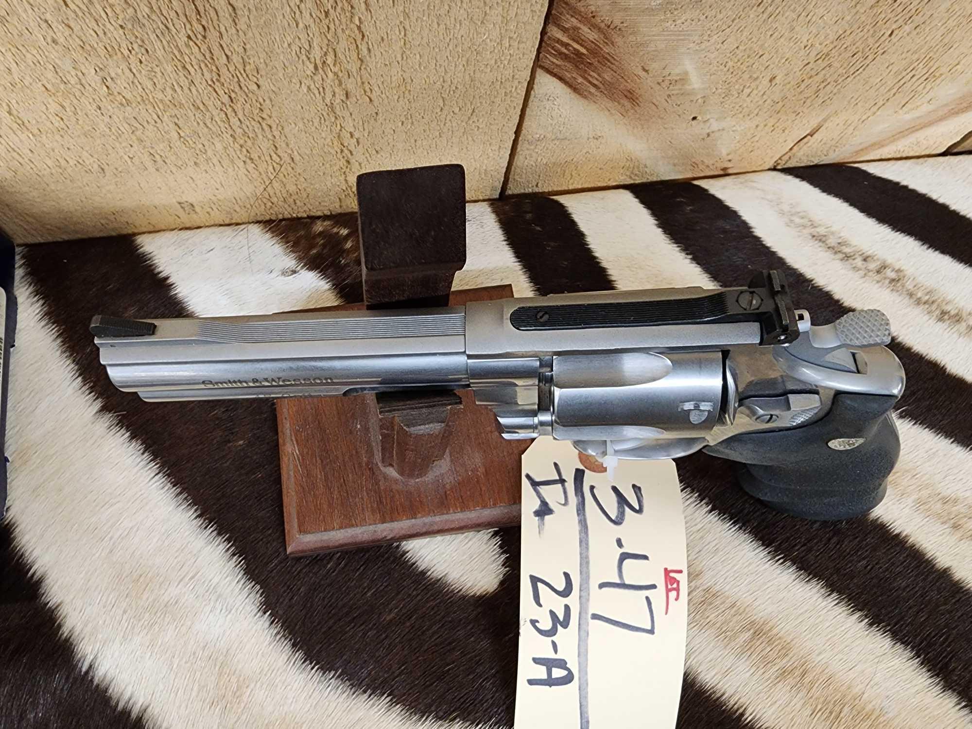 Smith & Wesson Model 625 Classic 45 Colt Revolver