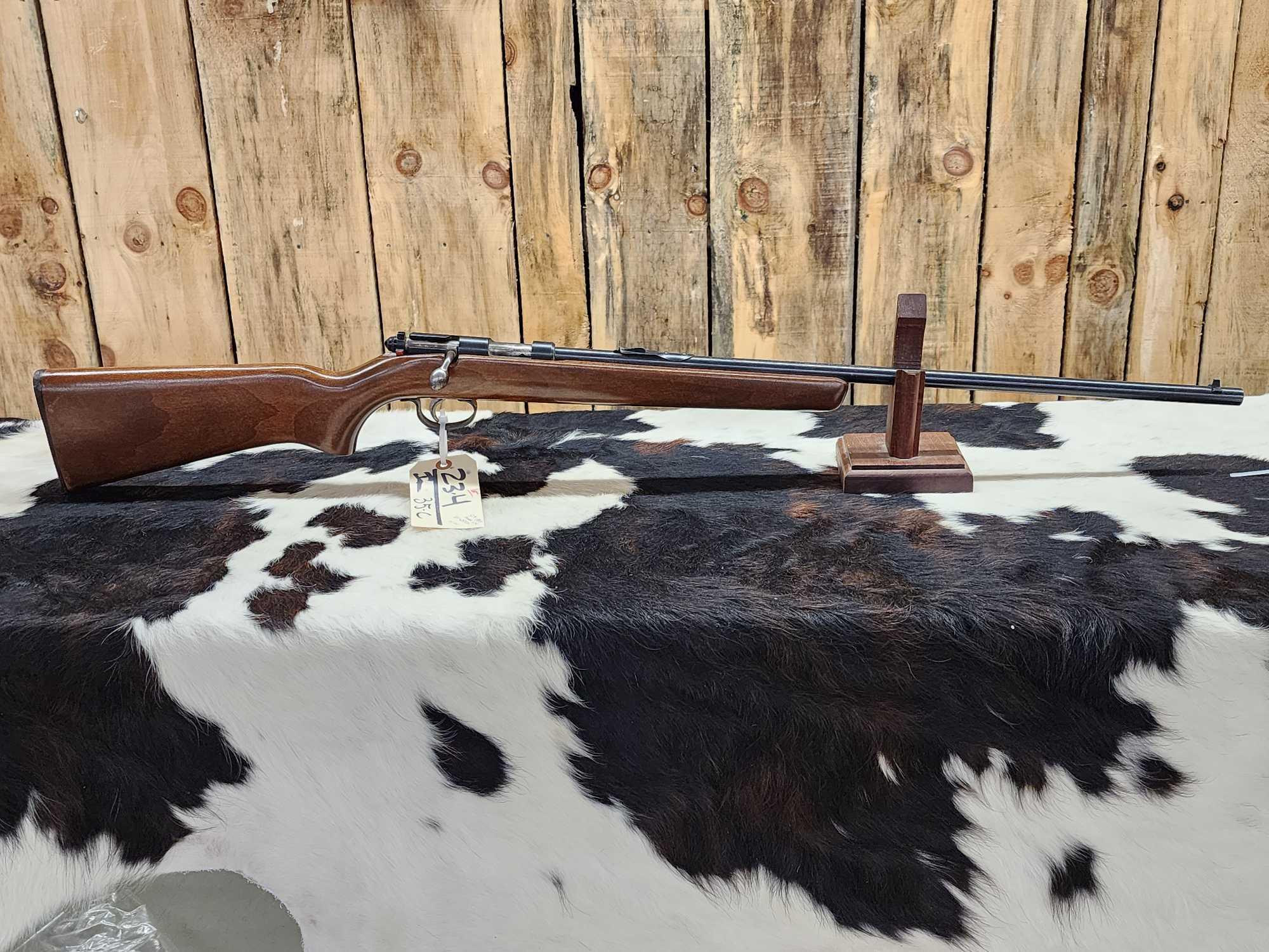 Remington Model 514 Single Shot. 22 Rifle