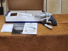 Smith & Wesson Model 642 Airweight. .38 S&W Spl