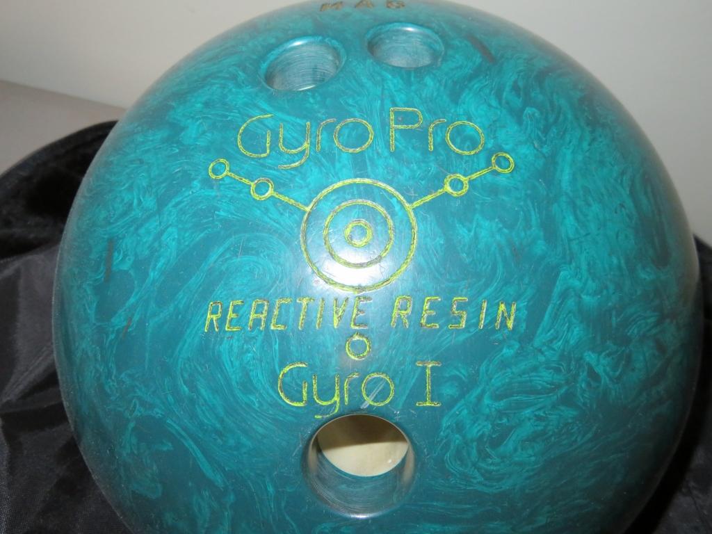 Gyro Pro Gyro I Bowling Bowl w/ bag
