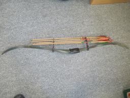 Fiberglass Bow with Quiver and Four Arrows