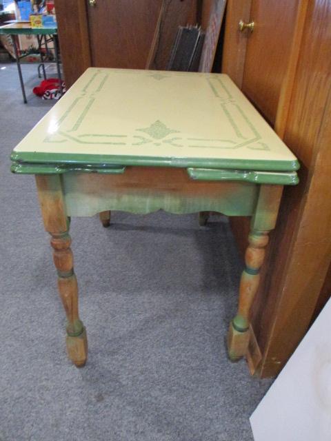 Vintage Yellow & Green Enamel Top Table w/ Slide out Leaves