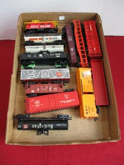 HO Scale Mixed Model Railroading Cars-Lot of 15 D