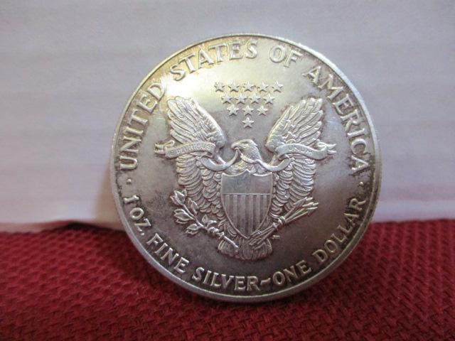 1991 .999 Walking Liberty Dollar Ounce Silver Round