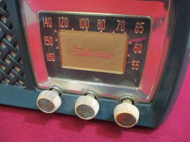 Silvertone Vintage Electric Radio-B