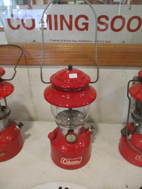 Coleman Model 200A Vintage Lantern-A