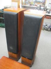 Jamo Model D870 Danish Tower Speakers