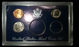 Box of 25 US Mint Coin Set 1967-1991 ****1975 Mint Error Halve and Quarter