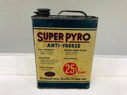 Super Pyro Antifreeze One Gallon Can