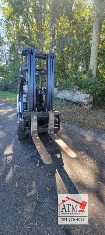 2006 Nissan Forklift