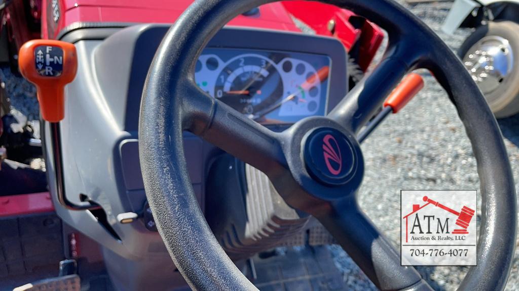 2022 Mahindra 1626 Shuttle 4X4 w/ Bucket