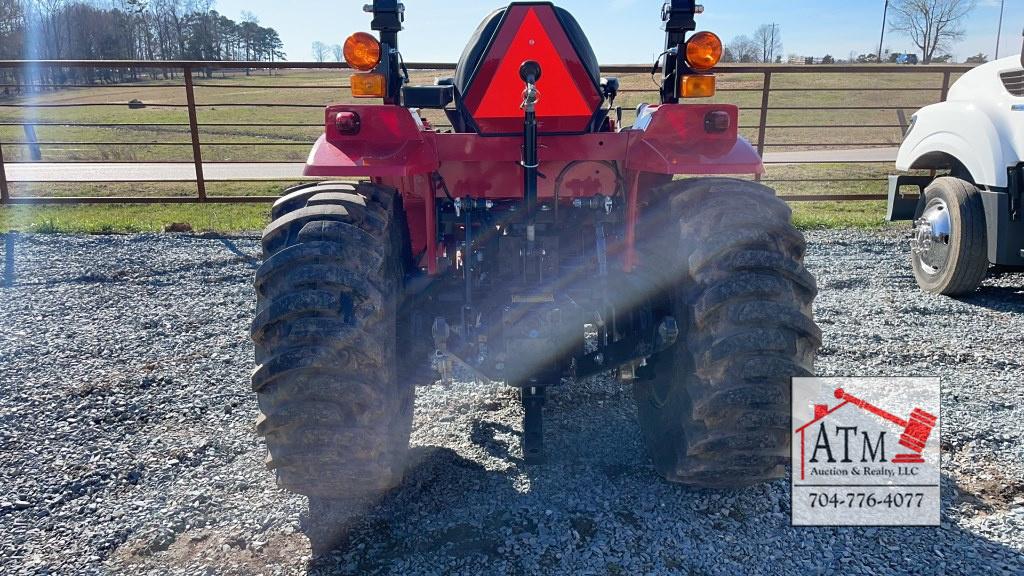 2022 Mahindra 1626 Shuttle 4X4 w/ Bucket