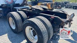 2004 Volvo VNM Day Cab