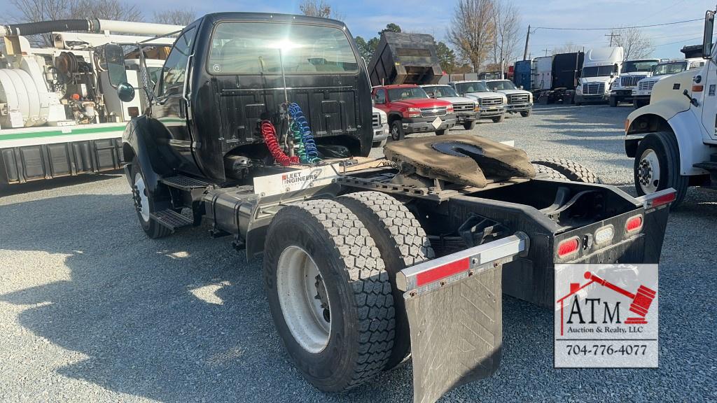 2004 Ford F-750