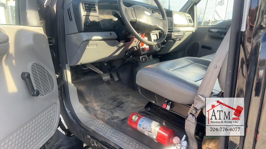 2004 Ford F-750