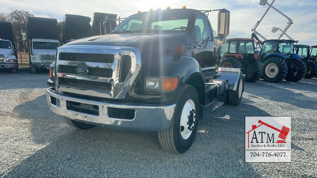 2004 Ford F-750
