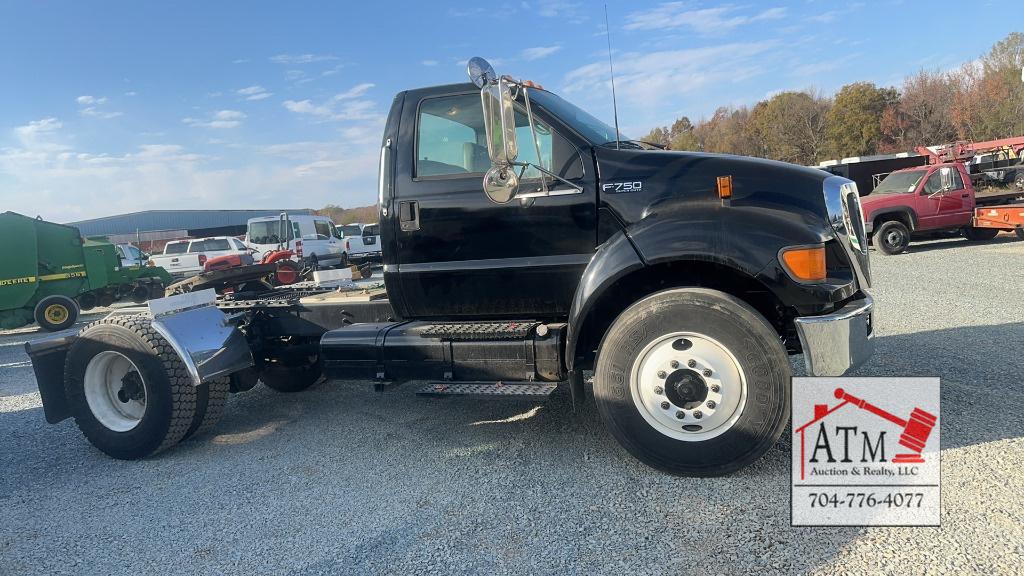 2004 Ford F-750
