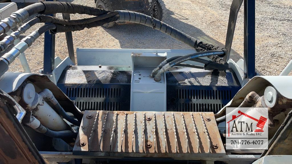 Takeuchi TL140 Loader w/ Drum Mulcher