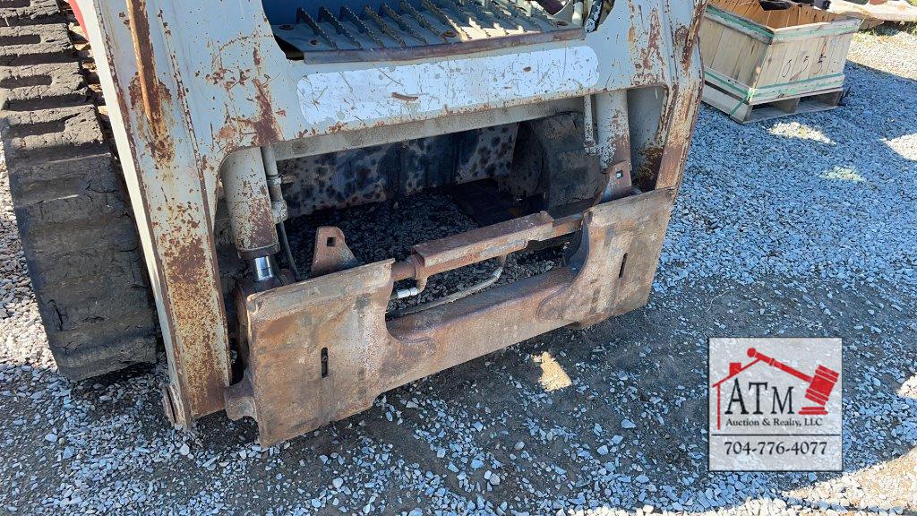 Takeuchi TL240 Compact Track Loader w/ 72" Bucket