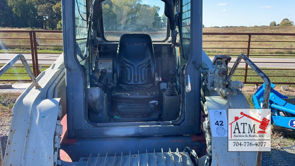 Takeuchi TL240 Compact Track Loader w/ 72" Bucket