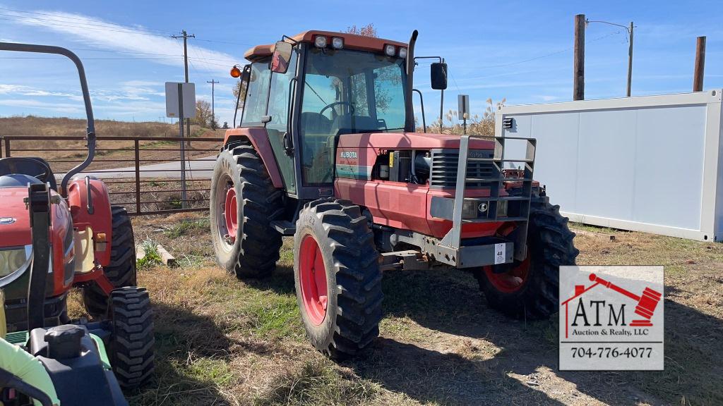 Kubota M-110 Tractor 4X4