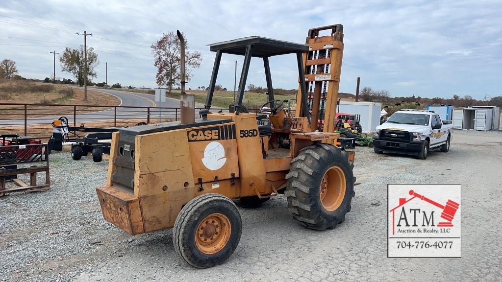 Case 585D Forklift