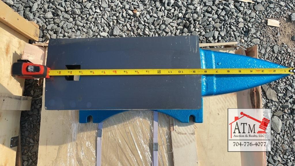 NEW Paladin Cast Iron Anvil 200 LBS