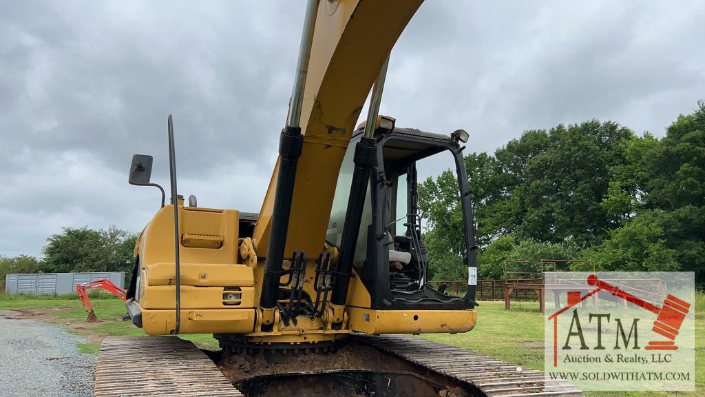 CAT 320D Excavator w/ 48" Bucket