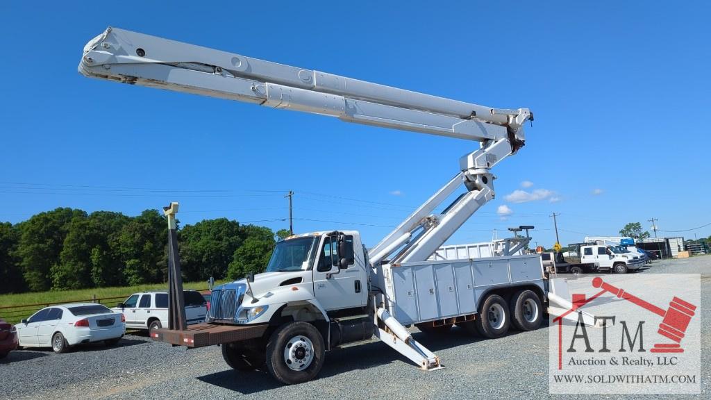 2005 International 7400 Bucket Truck - 100'